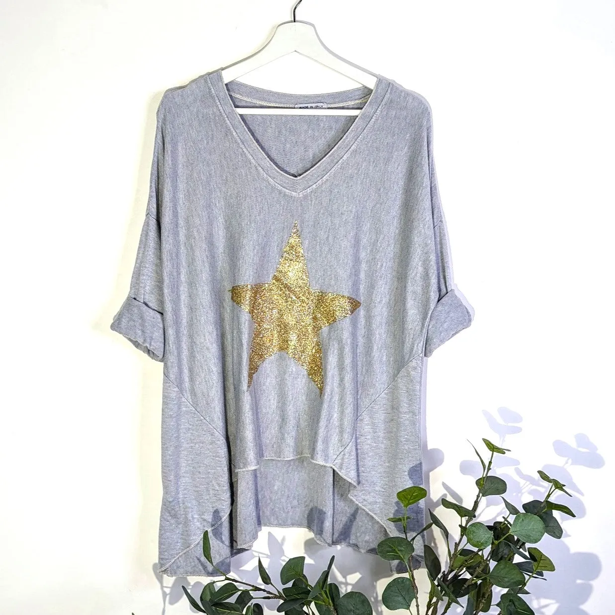 Cosy V-neck roomy top with golden star (L)