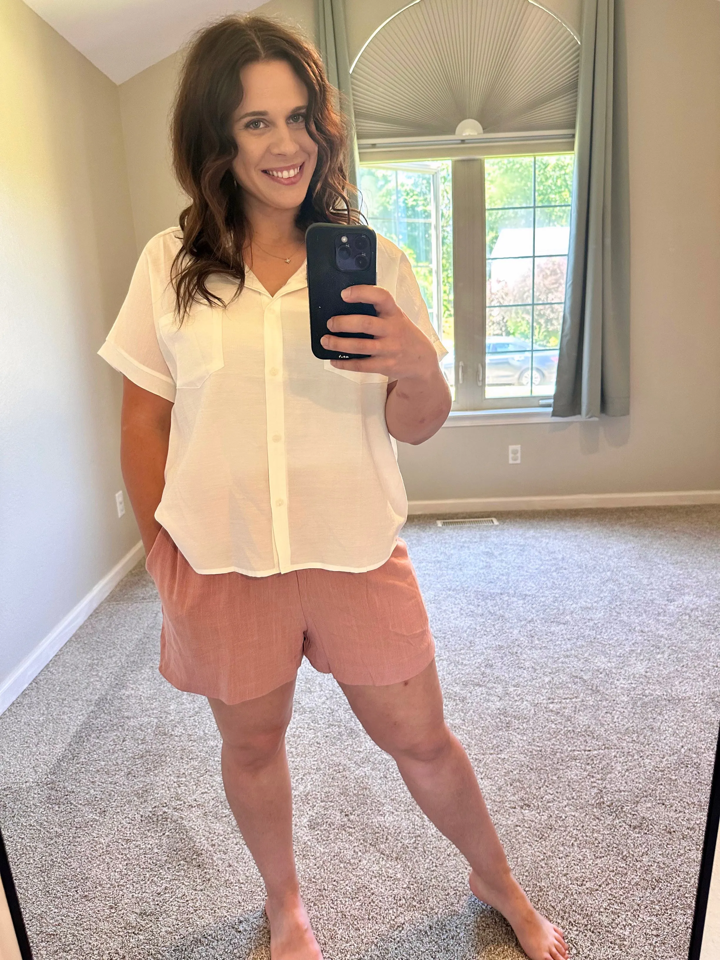 Easy Linen Blend Shorts w/ Curved Hem